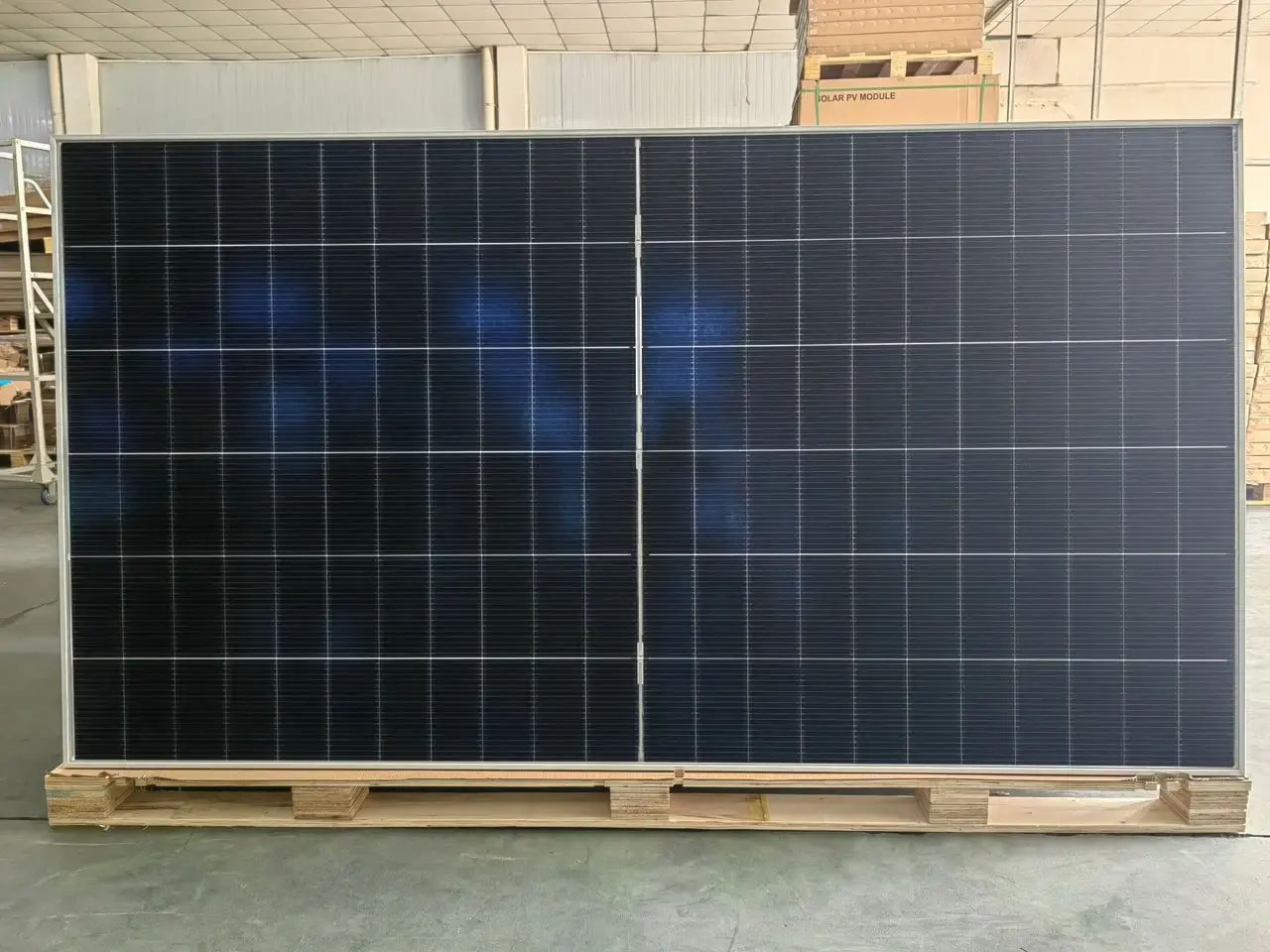Jinko Europe Warehouse N-Type  - Jinko Solar Panel N-Type review and price
